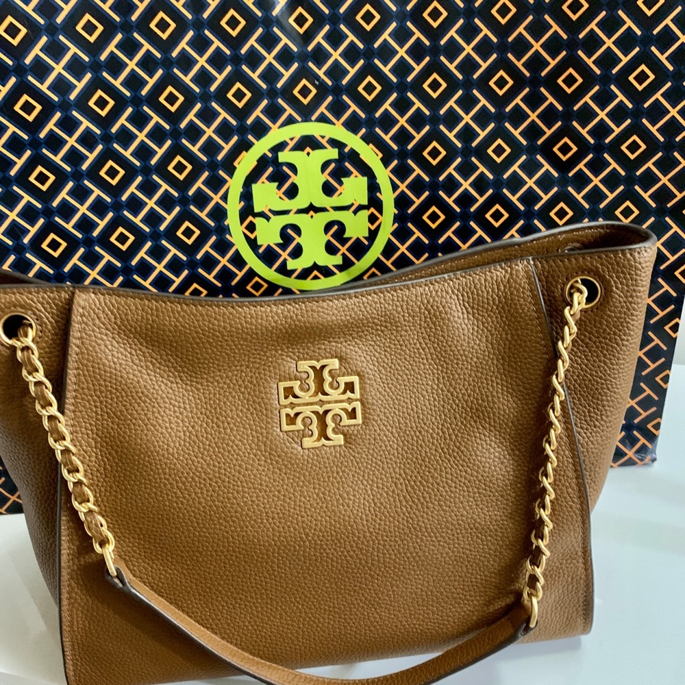 100% Authentic NWT Tory Burch Britten Small Slouchy Tote Pebbled Leather Brown